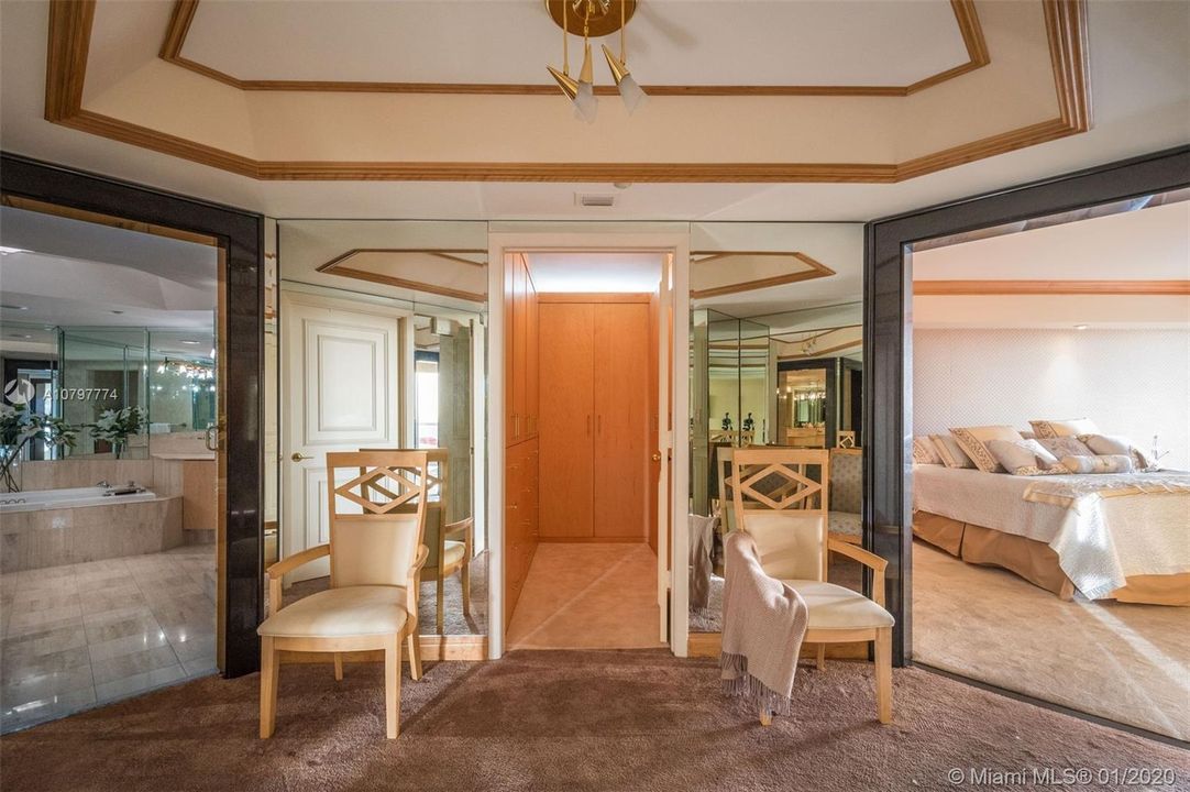Recently Sold: $1,599,000 (3 beds, 4 baths, 2730 Square Feet)
