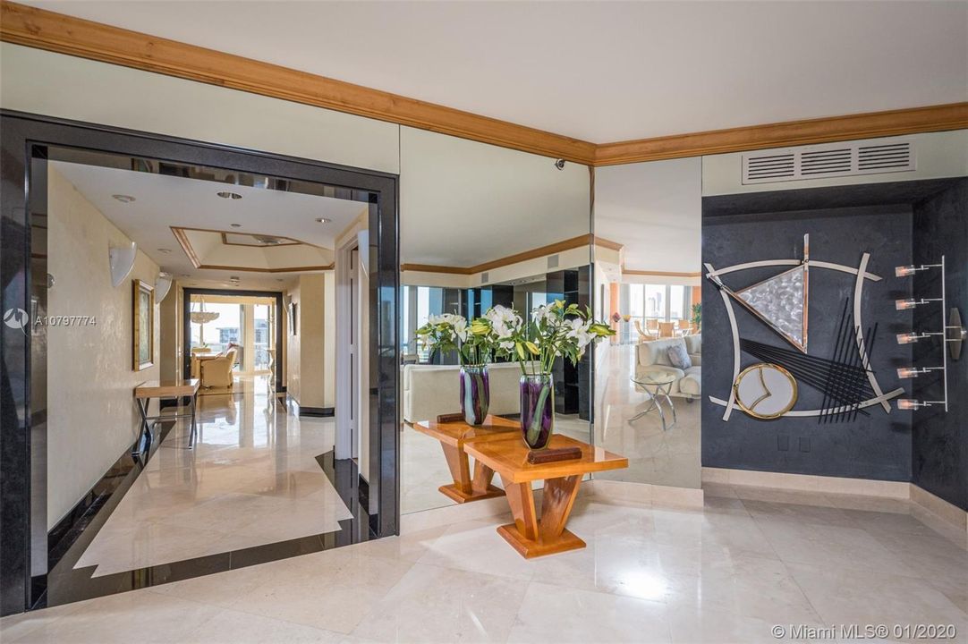 Recently Sold: $1,599,000 (3 beds, 4 baths, 2730 Square Feet)