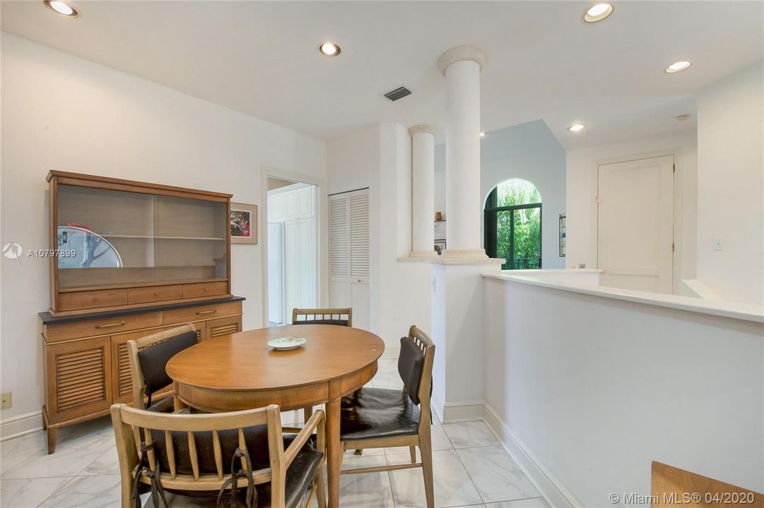 Breakfast Area or Hobby Room (adjacent to kitchen)