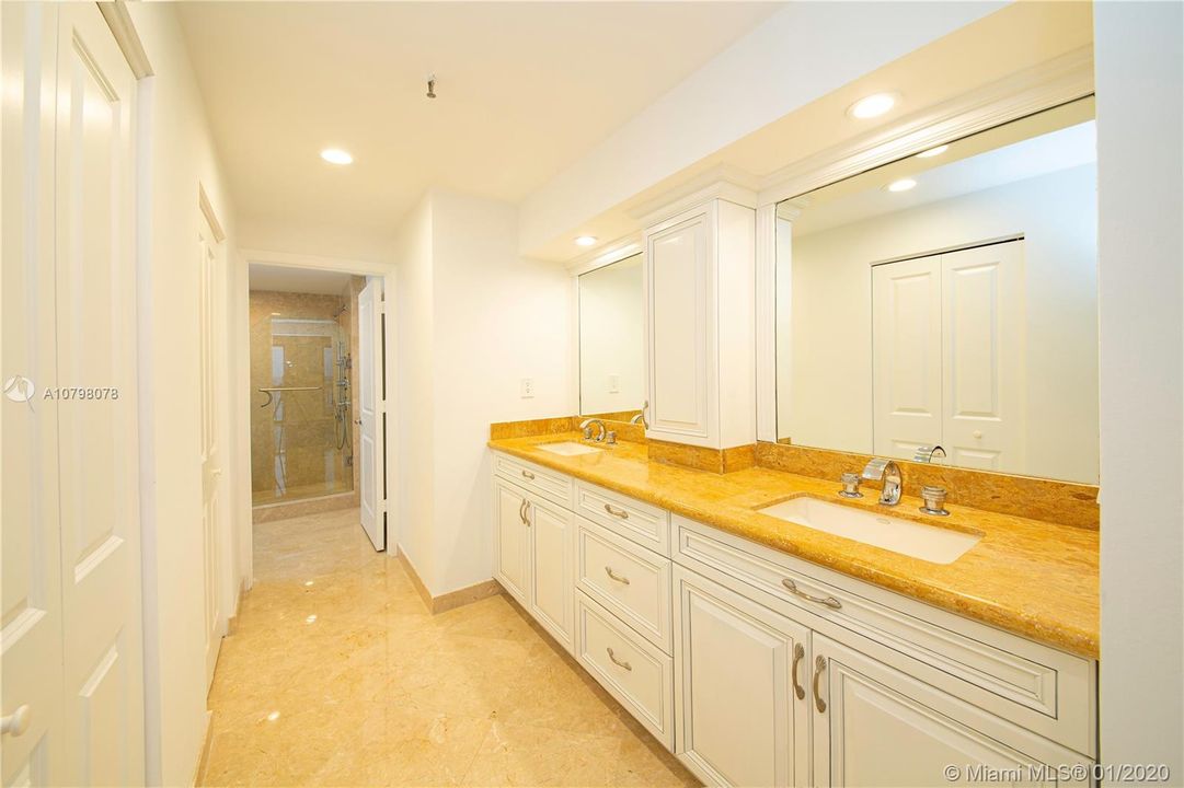 Recently Sold: $1,299,000 (3 beds, 2 baths, 2271 Square Feet)