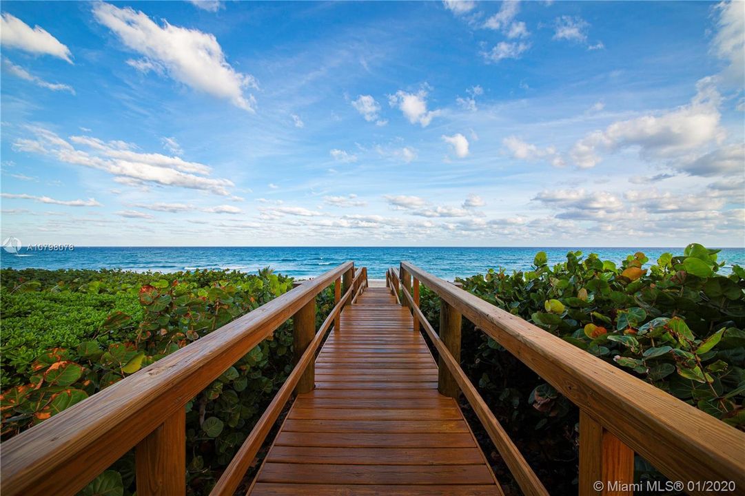 Recently Sold: $1,299,000 (3 beds, 2 baths, 2271 Square Feet)