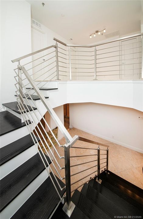 Recently Sold: $1,299,000 (3 beds, 2 baths, 2271 Square Feet)