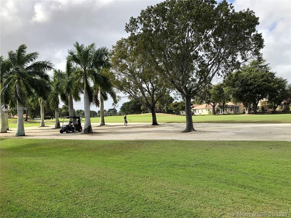 Recently Rented: $1,950 (3 beds, 2 baths, 1457 Square Feet)