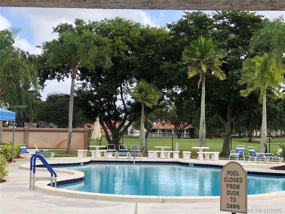 Recently Rented: $1,950 (3 beds, 2 baths, 1457 Square Feet)