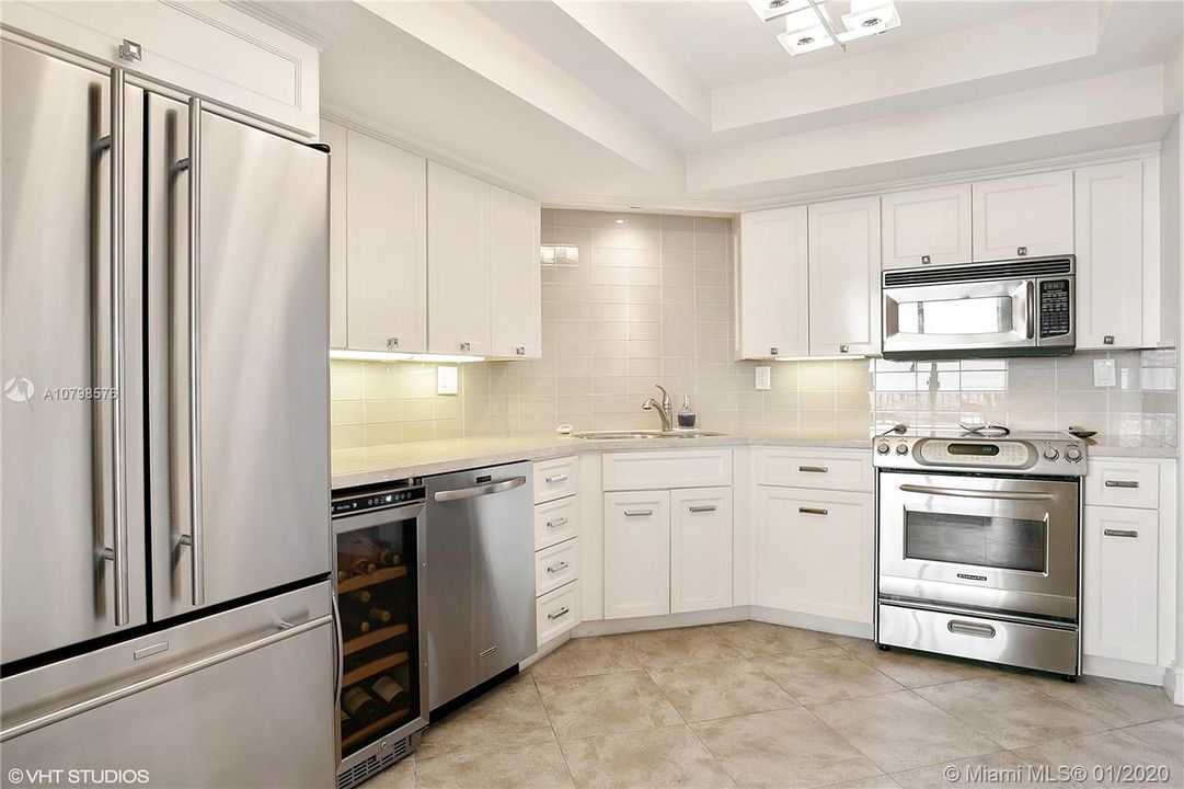 Vendido Recientemente: $740,000 (2 camas, 2 baños, 1823 Pies cuadrados)