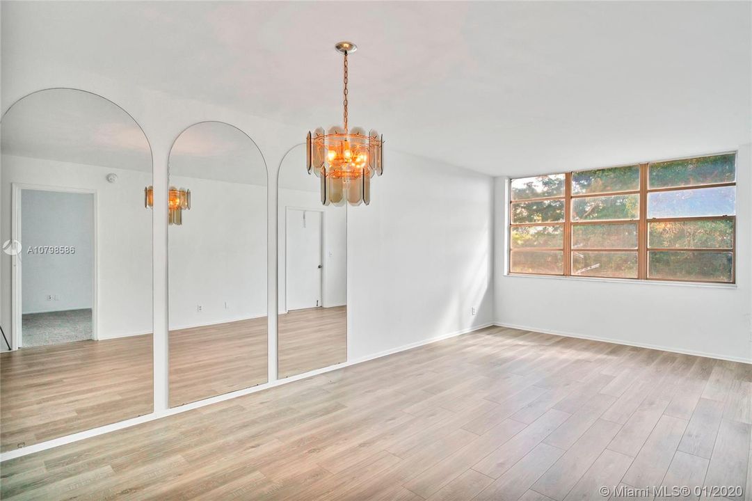 Recently Sold: $94,900 (1 beds, 1 baths, 645 Square Feet)