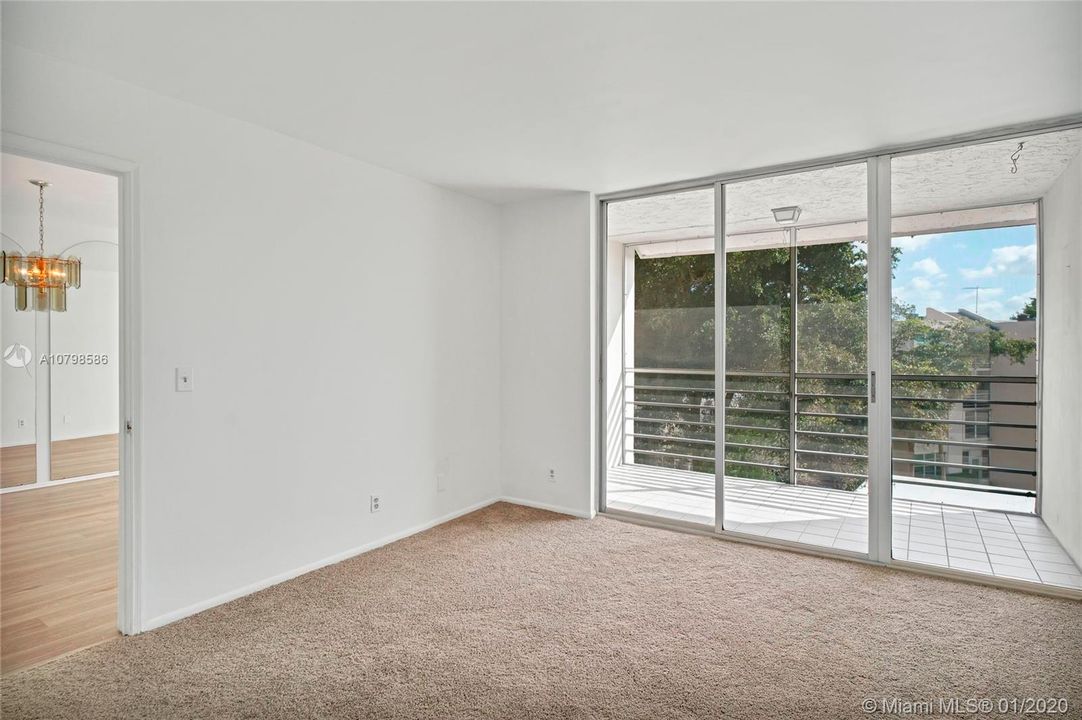 Recently Sold: $94,900 (1 beds, 1 baths, 645 Square Feet)