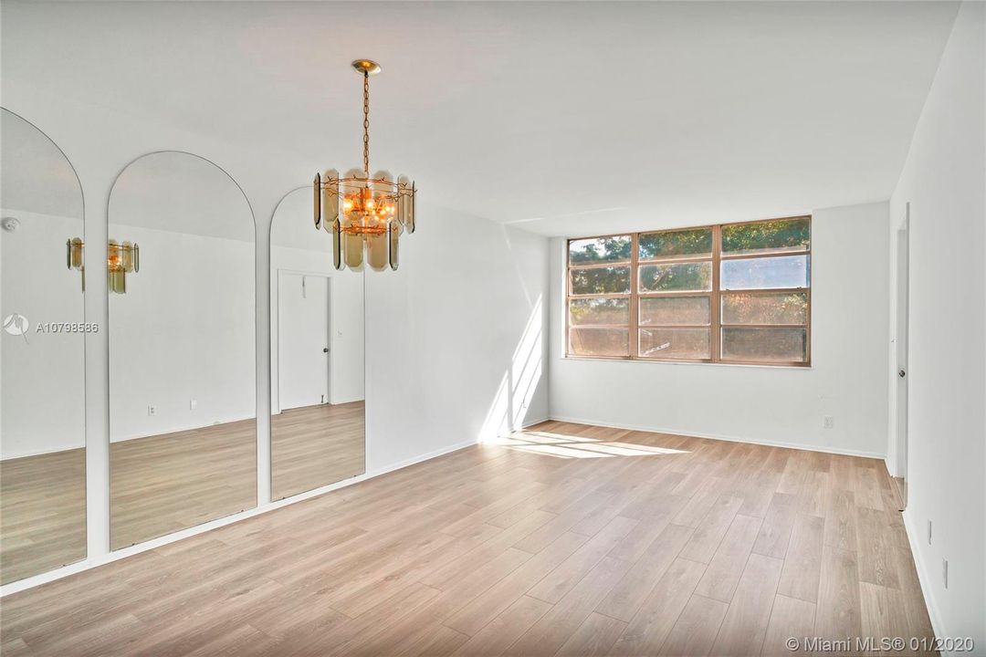 Recently Sold: $94,900 (1 beds, 1 baths, 645 Square Feet)