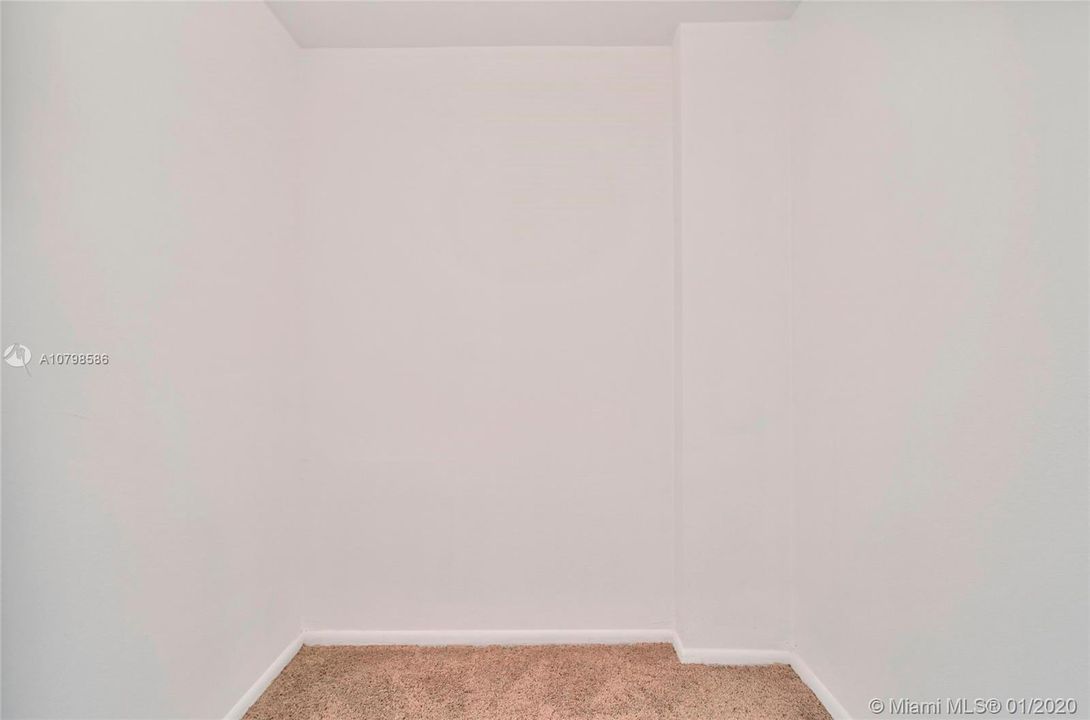 Recently Sold: $94,900 (1 beds, 1 baths, 645 Square Feet)