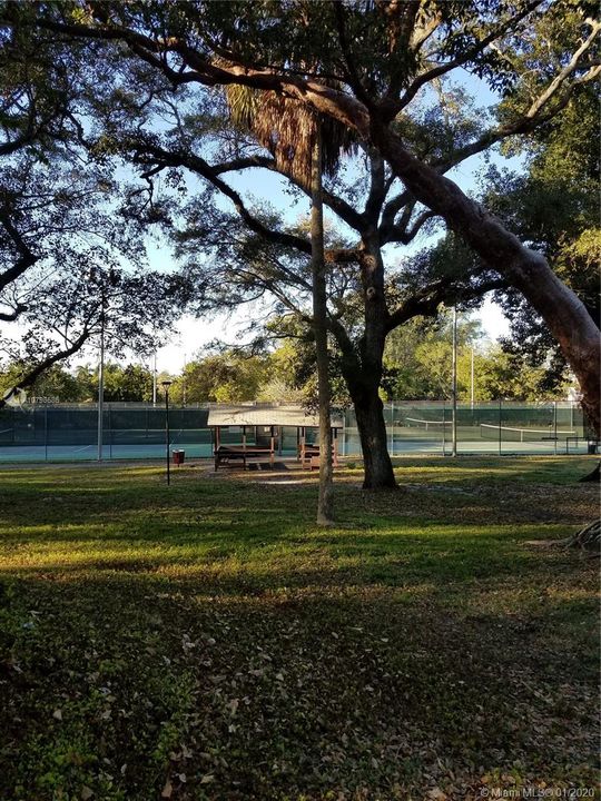 Recently Sold: $94,900 (1 beds, 1 baths, 645 Square Feet)