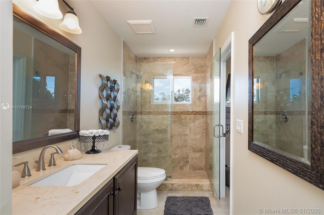 Super Finishes in the elegant Guest Bathroom