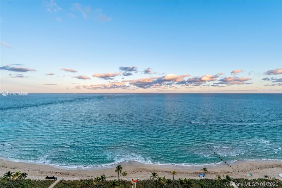 Recently Rented: $30,000 (3 beds, 4 baths, 3992 Square Feet)
