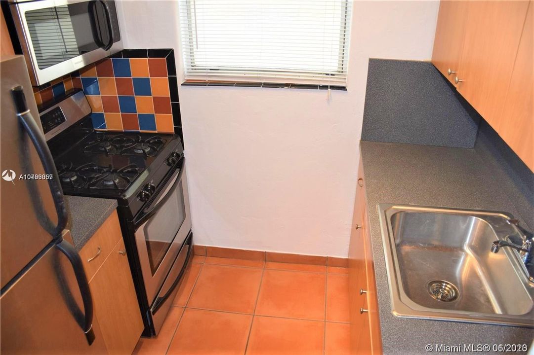 Recently Sold: $129,000 (0 beds, 1 baths, 420 Square Feet)