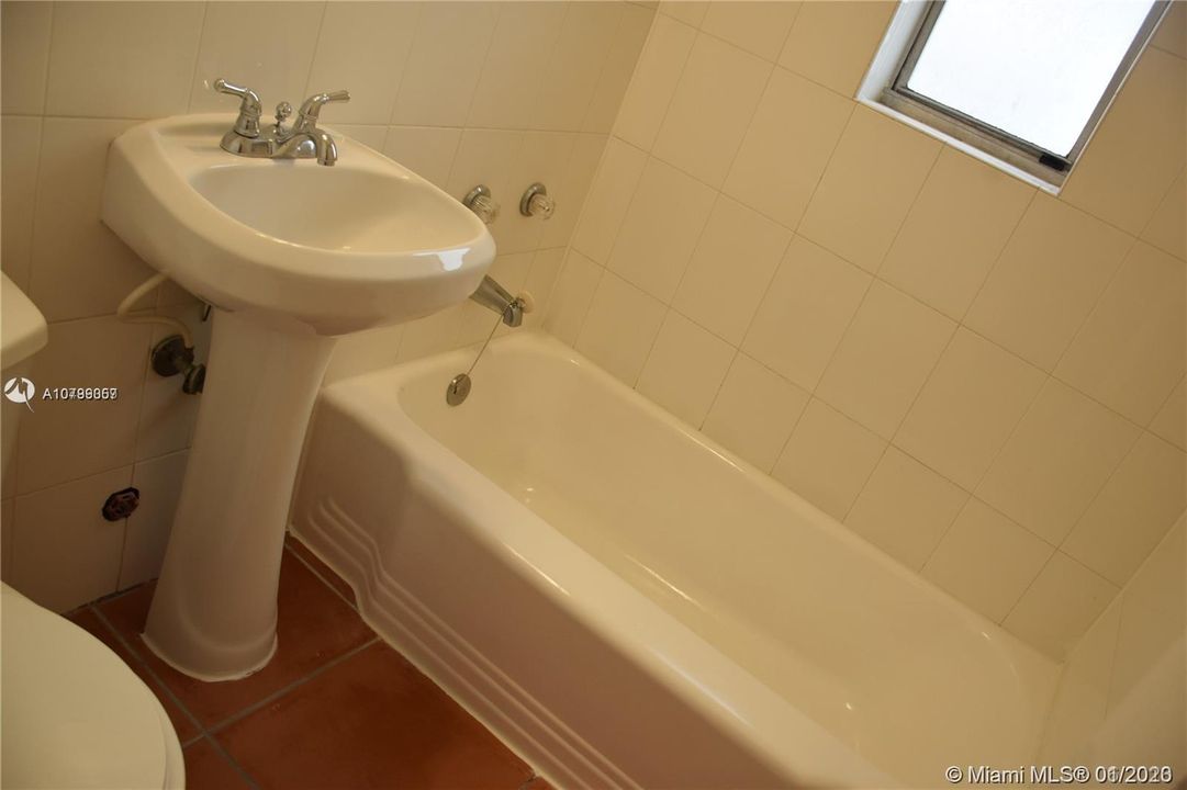 Recently Sold: $129,000 (0 beds, 1 baths, 420 Square Feet)