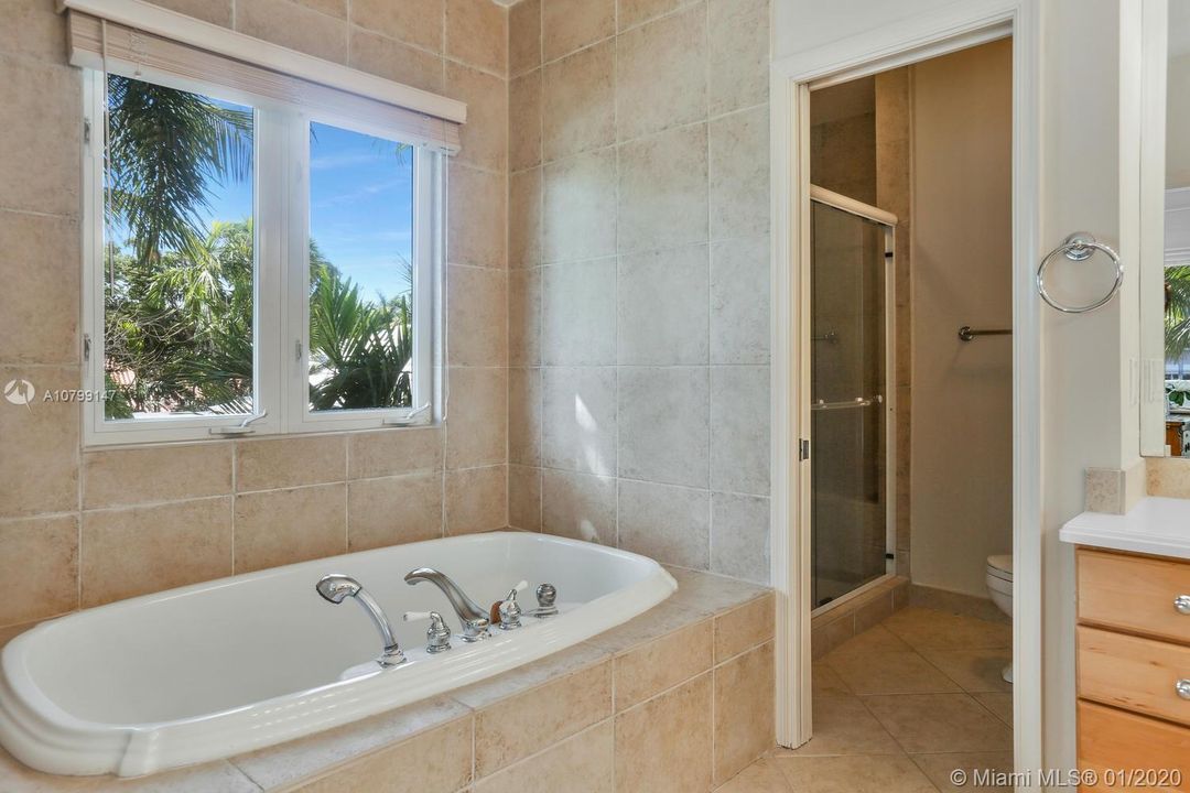 Separate Spa Tub and Shower