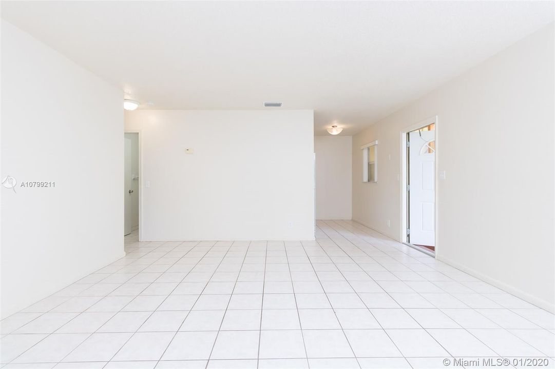 Recently Rented: $1,200 (2 beds, 1 baths, 0 Square Feet)