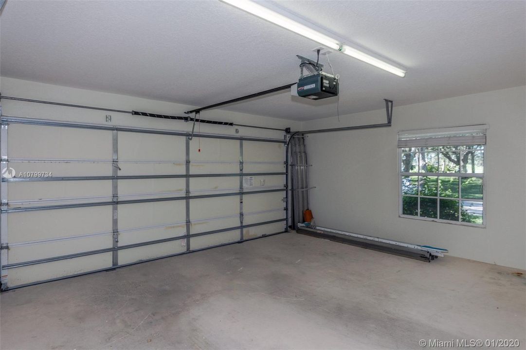 Recently Sold: $419,000 (3 beds, 2 baths, 2000 Square Feet)