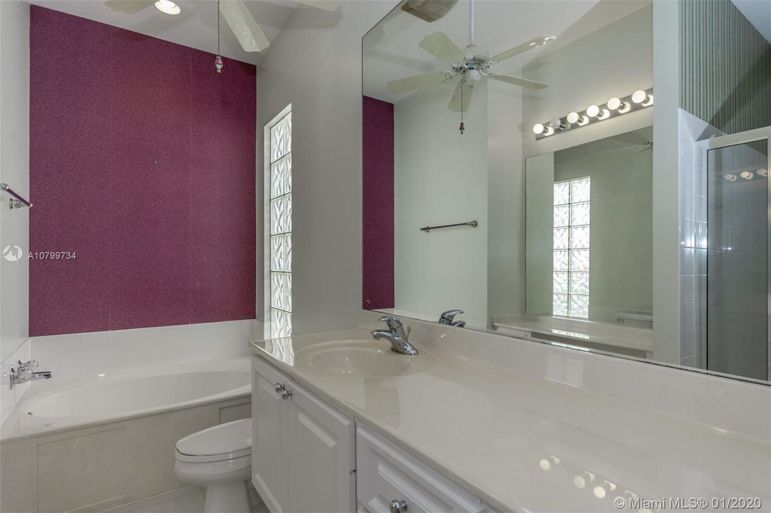 Recently Sold: $419,000 (3 beds, 2 baths, 2000 Square Feet)