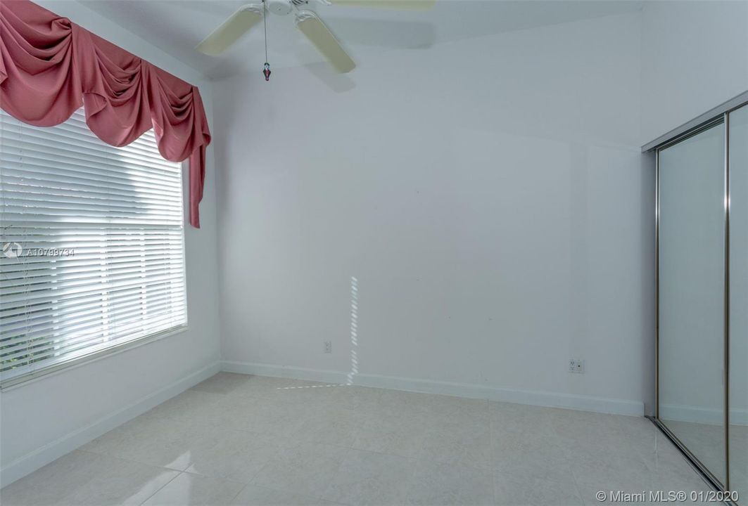 Recently Sold: $419,000 (3 beds, 2 baths, 2000 Square Feet)