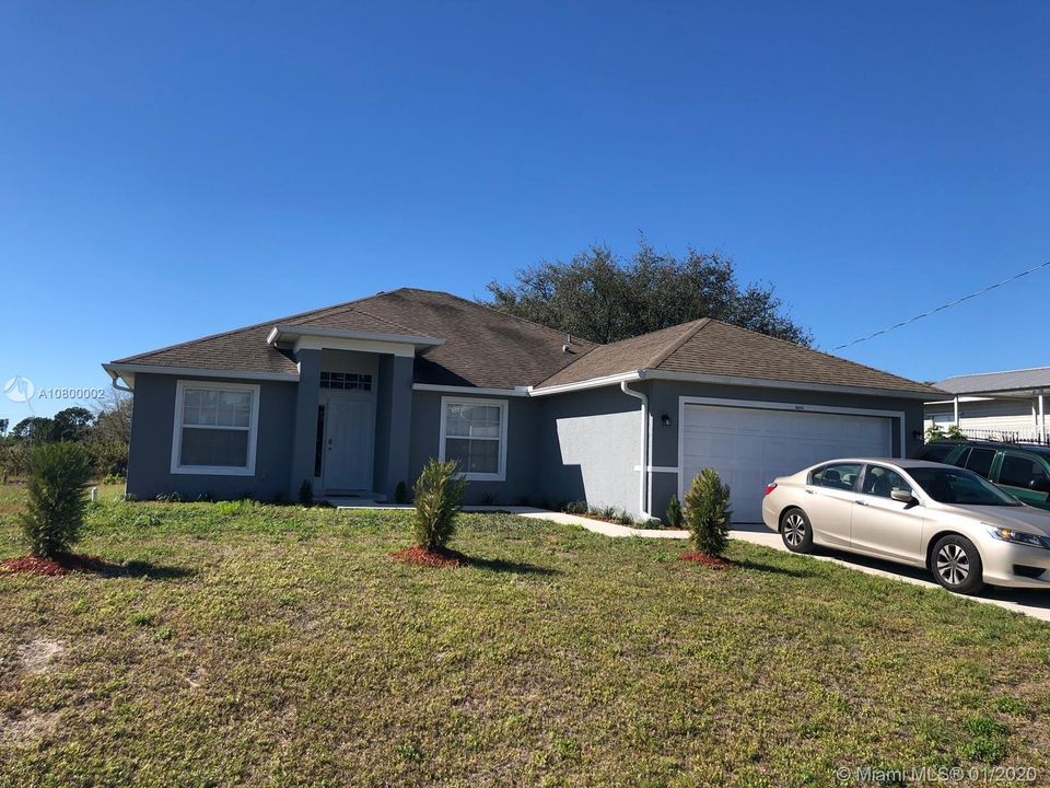 Recently Sold: $220,000 (4 beds, 2 baths, 1804 Square Feet)