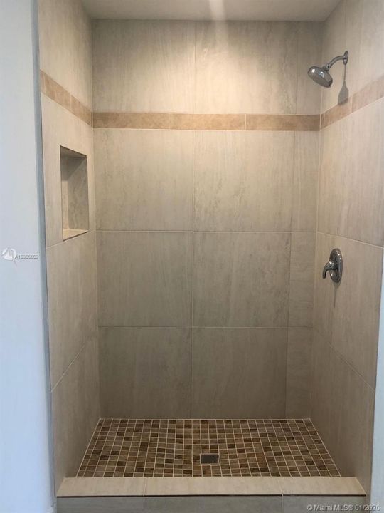 Recently Sold: $220,000 (4 beds, 2 baths, 1804 Square Feet)