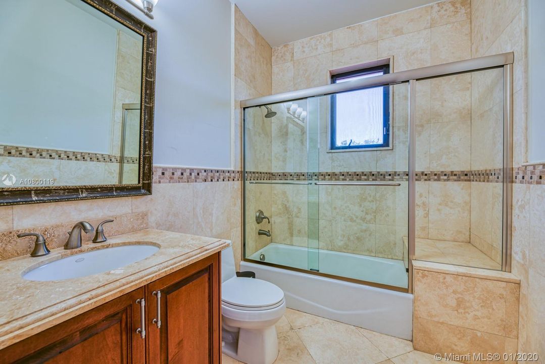 Recientemente alquilado: $12,000 (6 camas, 8 baños, 8438 Pies cuadrados)