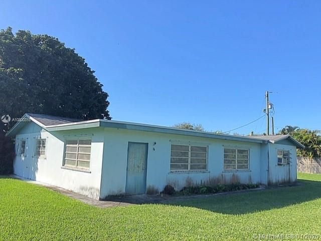 Recently Sold: $349,000 (3 beds, 2 baths, 1344 Square Feet)