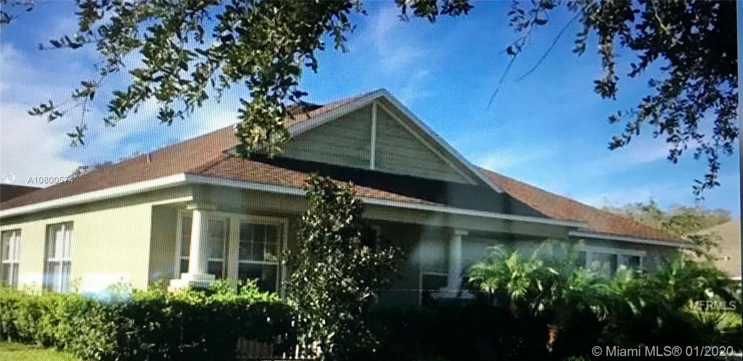 Vendido Recientemente: $260,000 (4 camas, 2 baños, 2195 Pies cuadrados)