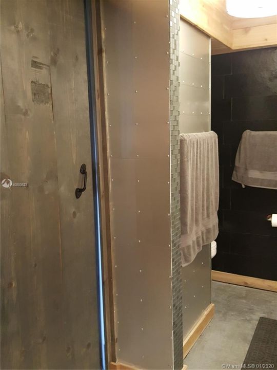 Vendido Recientemente: $164,818 (2 camas, 2 baños, 1048 Pies cuadrados)