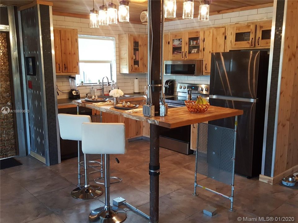Vendido Recientemente: $164,818 (2 camas, 2 baños, 1048 Pies cuadrados)