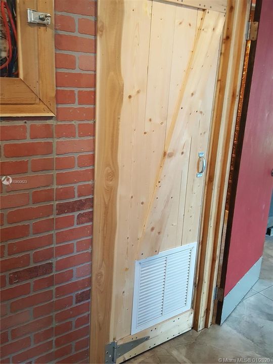 Vendido Recientemente: $164,818 (2 camas, 2 baños, 1048 Pies cuadrados)