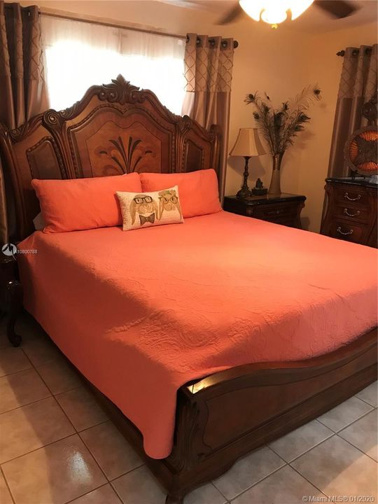 Recientemente alquilado: $1,750 (2 camas, 2 baños, 1020 Pies cuadrados)