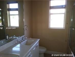 Recently Rented: $6,700 (6 beds, 4 baths, 4427 Square Feet)