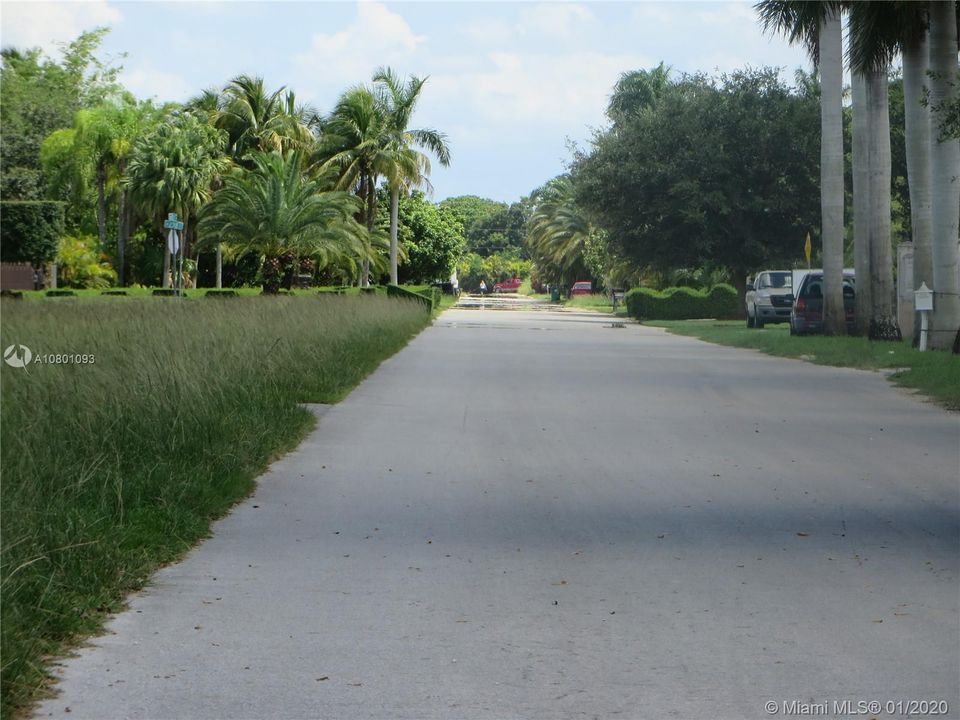 Vendido Recientemente: $155,000 (1.25 acres)