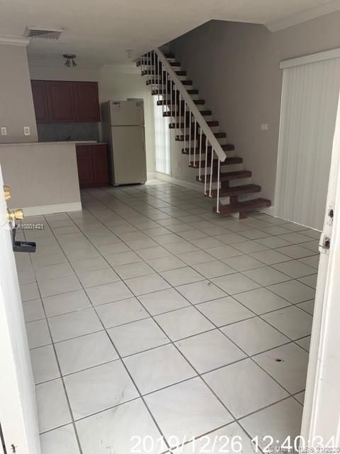 Recently Sold: $127,300 (1 beds, 1 baths, 635 Square Feet)