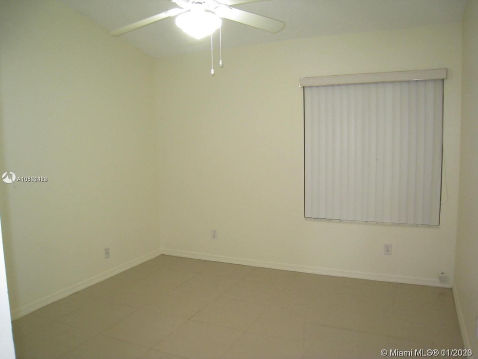 Recently Rented: $2,500 (3 beds, 2 baths, 1731 Square Feet)