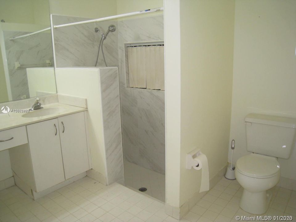 Recently Rented: $2,500 (3 beds, 2 baths, 1731 Square Feet)