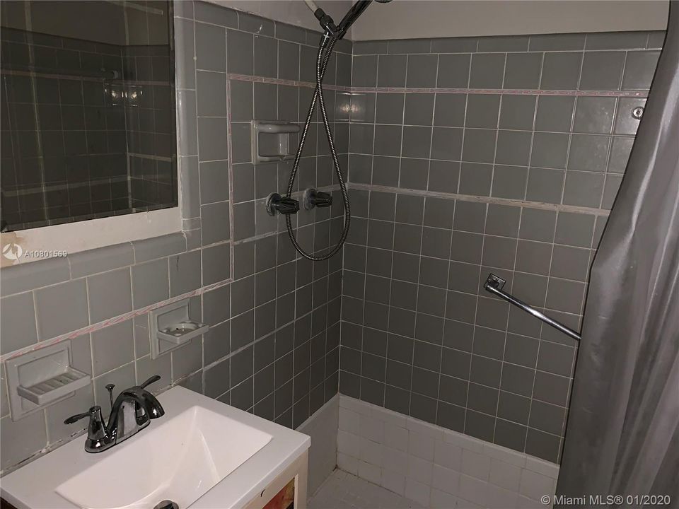 Недавно продано: $214,900 (4 спален, 2 ванн, 1801 Квадратных фут)