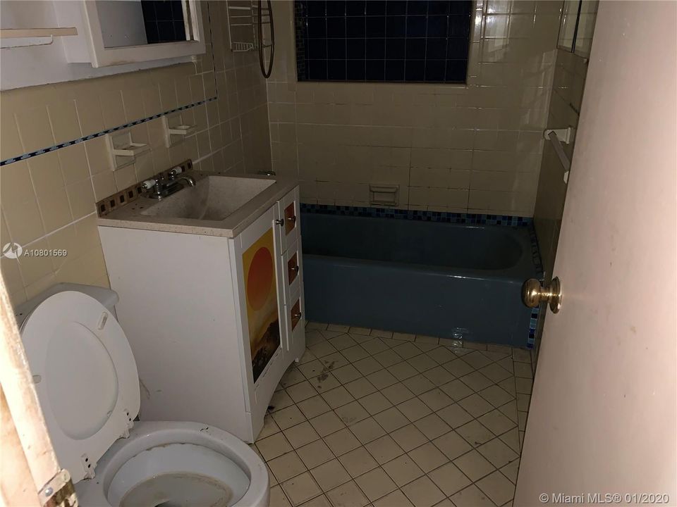 Недавно продано: $214,900 (4 спален, 2 ванн, 1801 Квадратных фут)