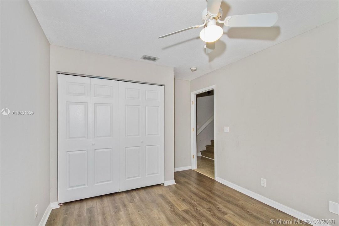 Recently Sold: $395,900 (4 beds, 2 baths, 2428 Square Feet)