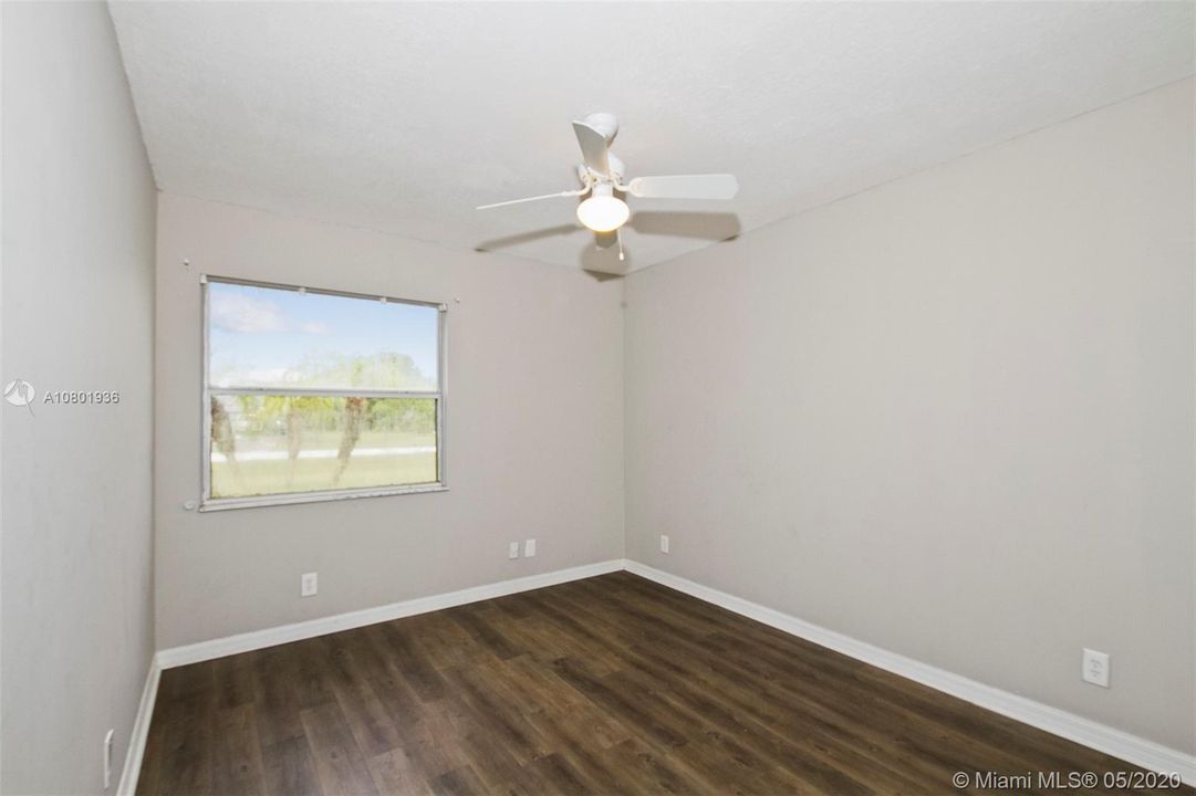 Recently Sold: $395,900 (4 beds, 2 baths, 2428 Square Feet)