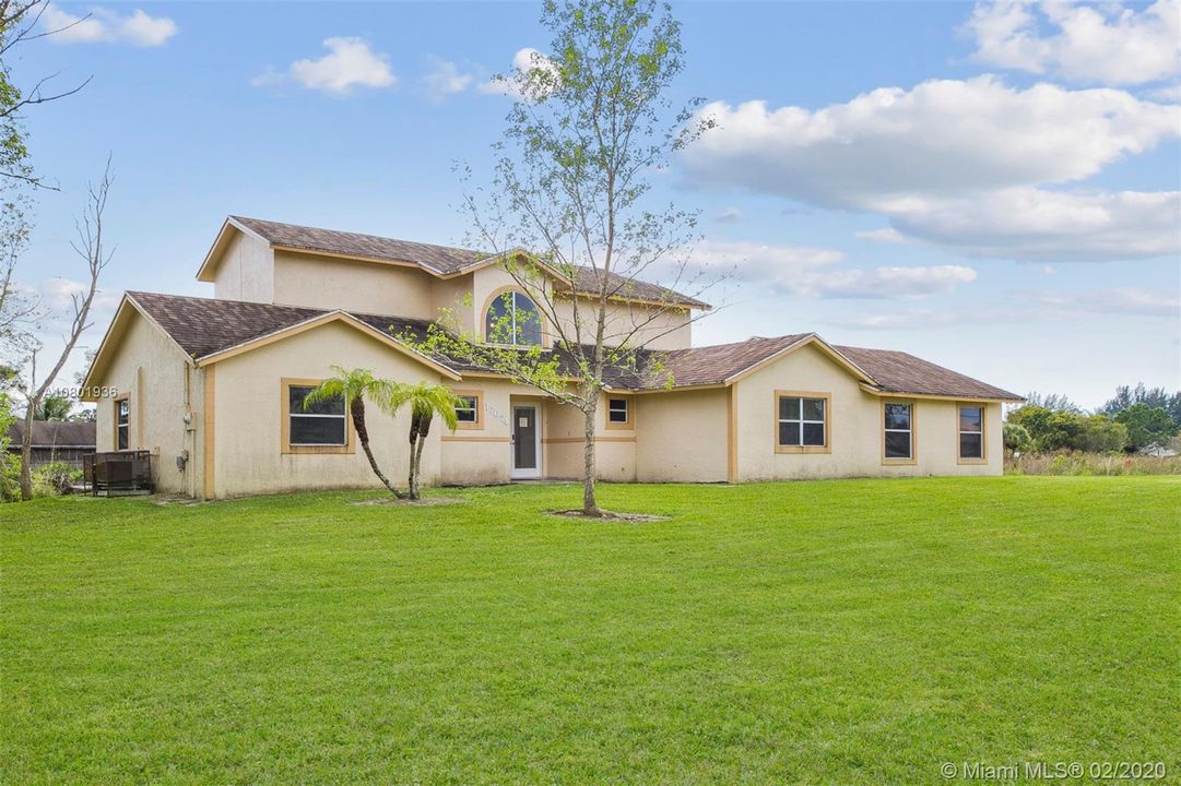 Recently Sold: $395,900 (4 beds, 2 baths, 2428 Square Feet)