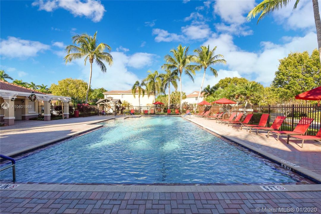 Vendido Recientemente: $354,900 (3 camas, 2 baños, 1443 Pies cuadrados)