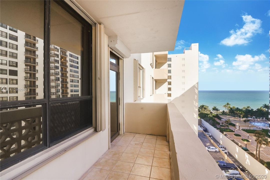 Vendido Recientemente: $300,000 (1 camas, 1 baños, 1019 Pies cuadrados)