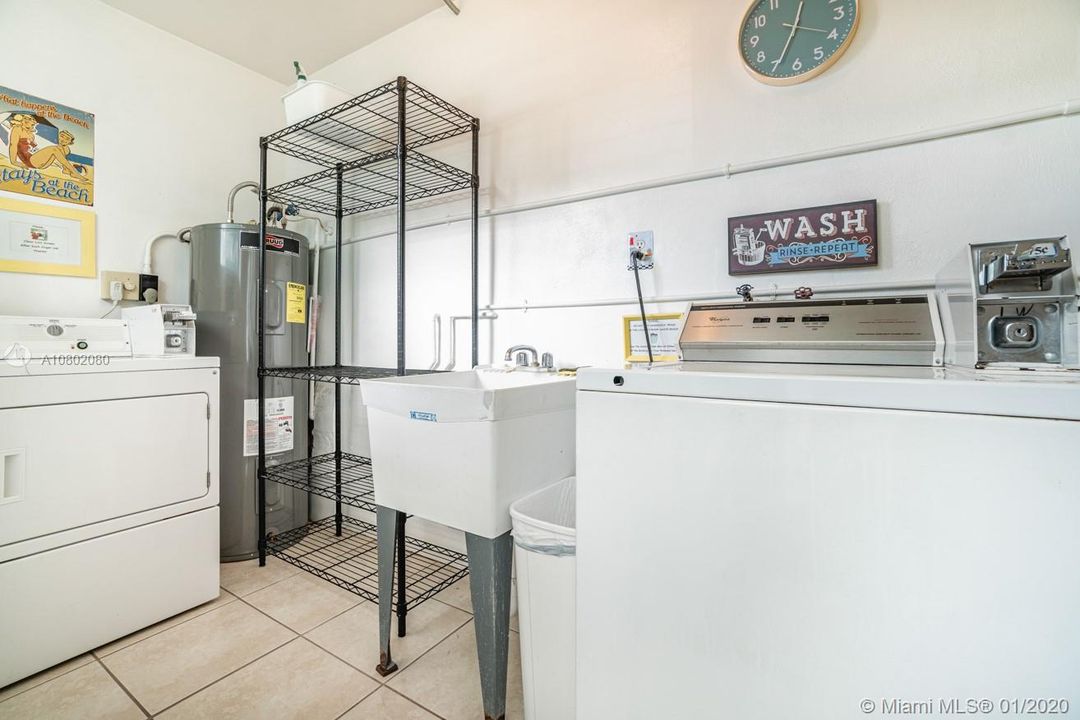 Recently Sold: $130,000 (1 beds, 1 baths, 530 Square Feet)