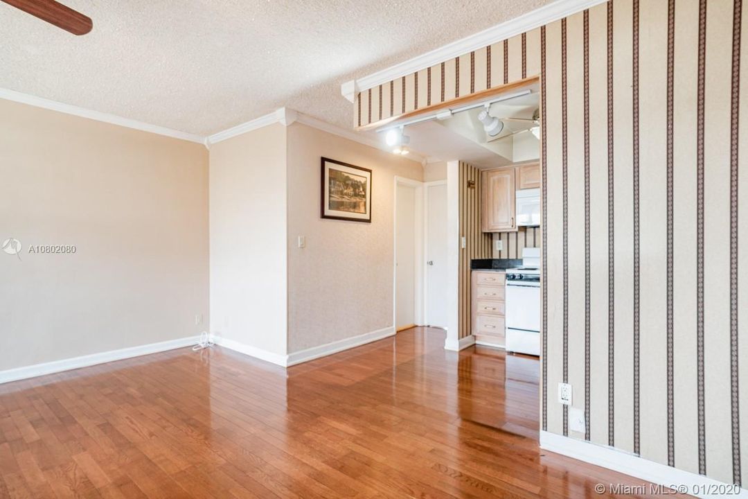 Recently Sold: $130,000 (1 beds, 1 baths, 530 Square Feet)