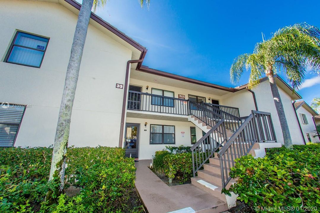 Recently Sold: $79,999 (2 beds, 2 baths, 1072 Square Feet)