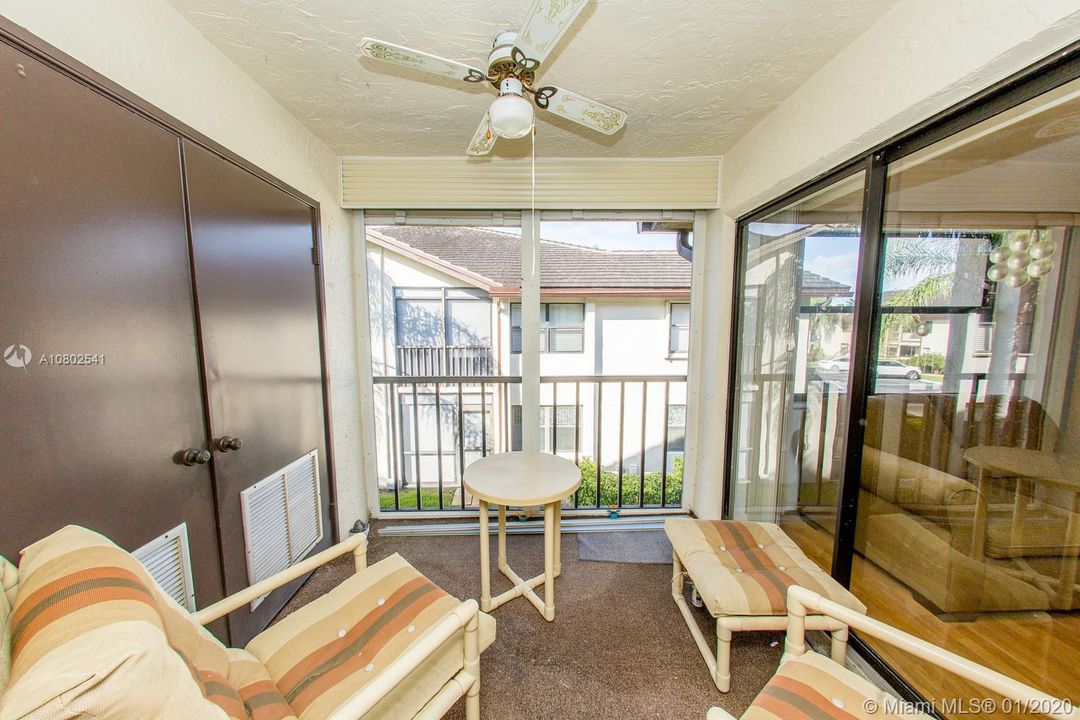 Recently Sold: $79,999 (2 beds, 2 baths, 1072 Square Feet)