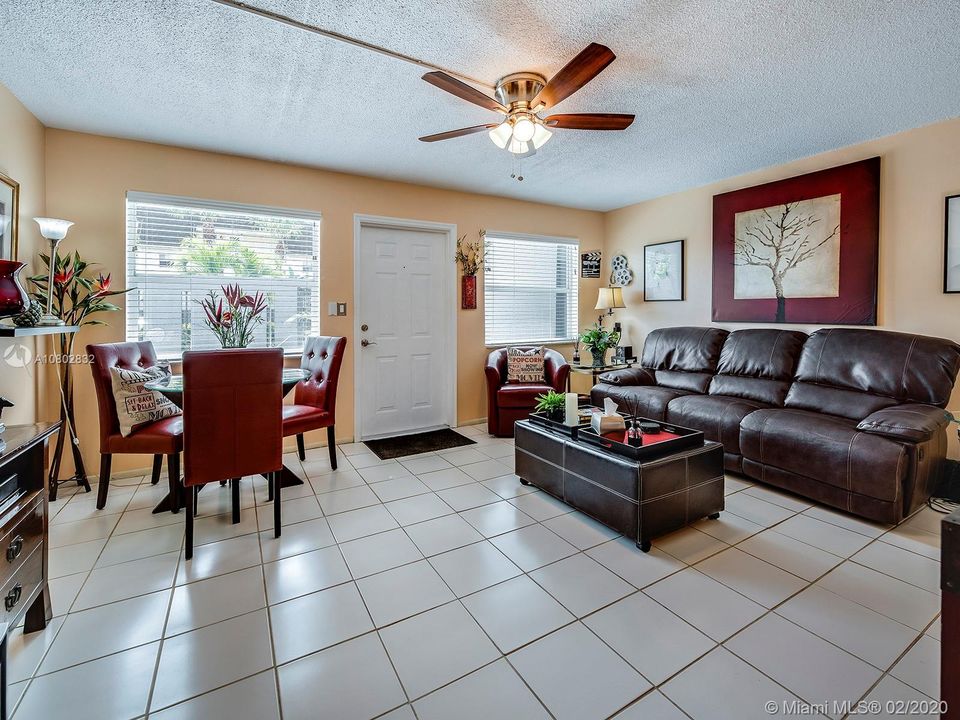 Recently Sold: $149,900 (1 beds, 1 baths, 620 Square Feet)