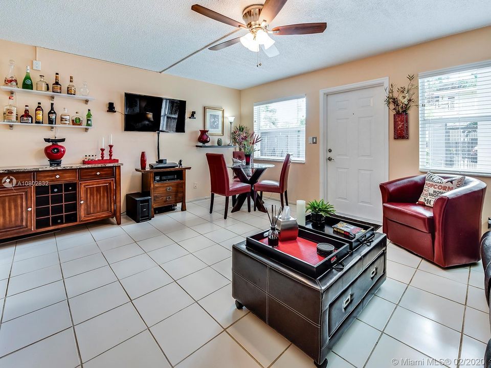 Recently Sold: $149,900 (1 beds, 1 baths, 620 Square Feet)